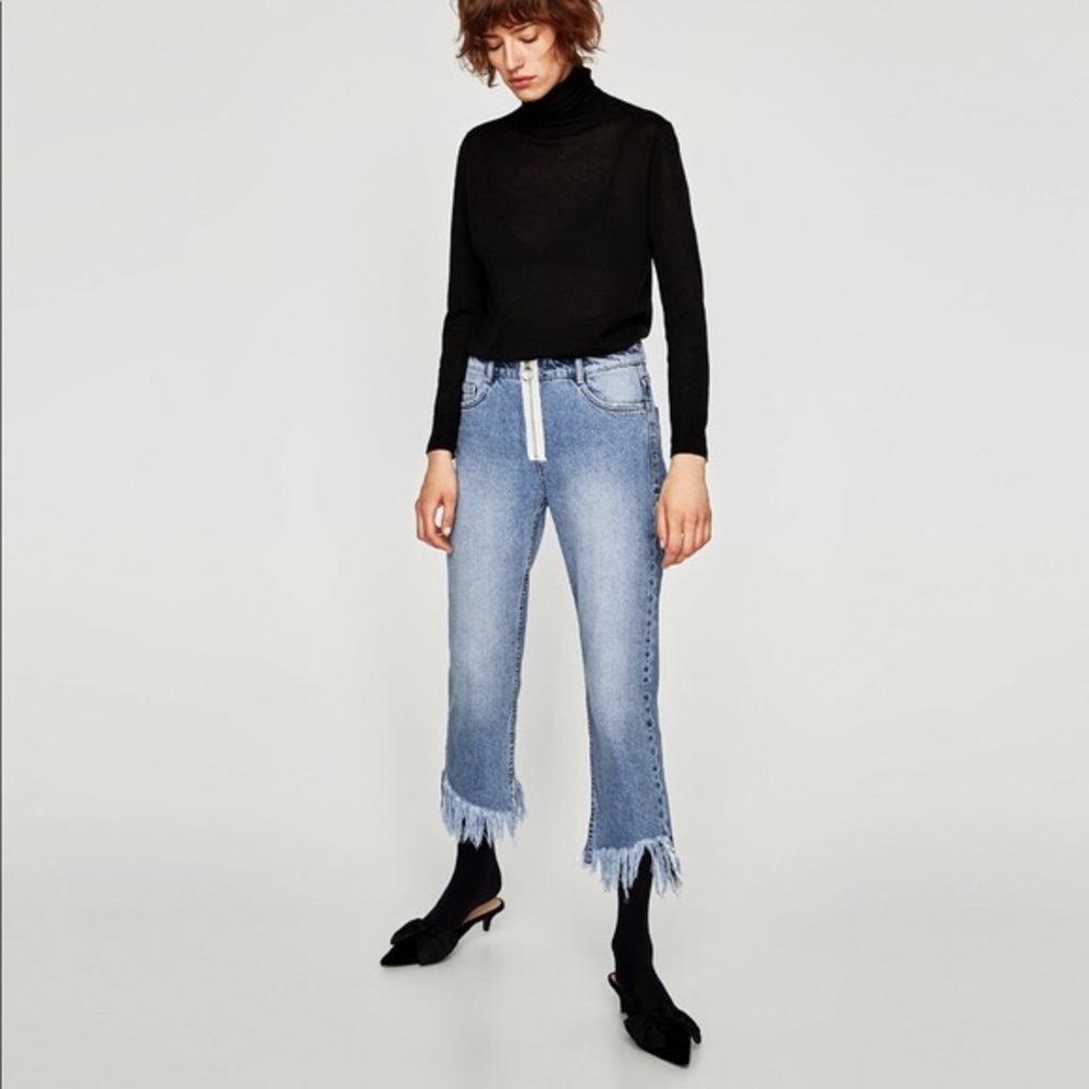 Zara Frayed Hem Jeans